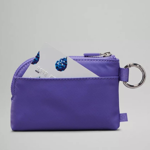 💜NWT💜Lululemon Athletica Clippable Card Pouch Wallet- Dark Lavender/White Opal - Picture 2 of 9